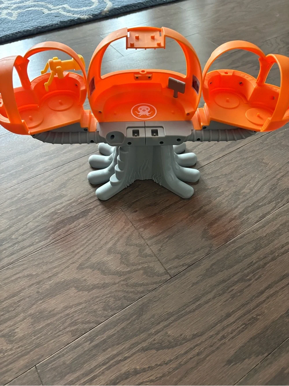 N/A plastic playful grip